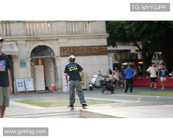 广州滑板队与成都滑板队赛后战术分析与复盘探讨