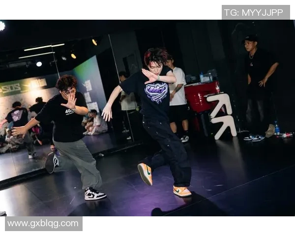 武汉街舞队在极限运动嘉年华中的逆袭之旅展现青春热血与无限可能